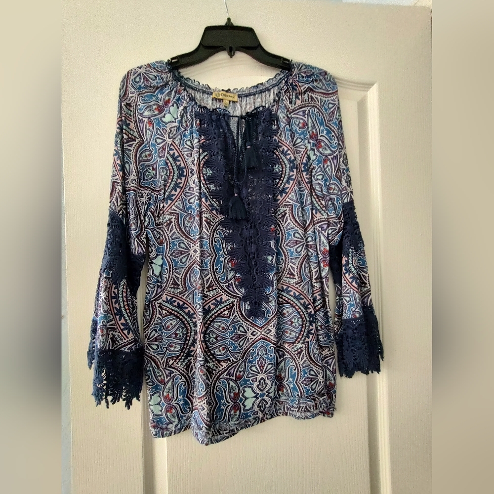 Democracy tunic with embroidery detail